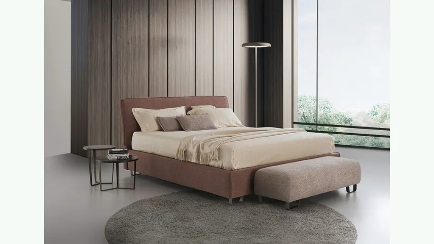 Letto Ghost con testiera di GR Salotti
