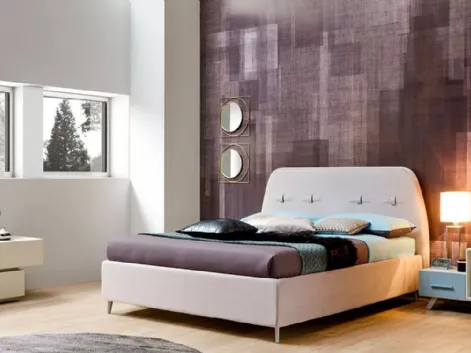 Letto in tessuto con testiera SC222 di Moretti Compact