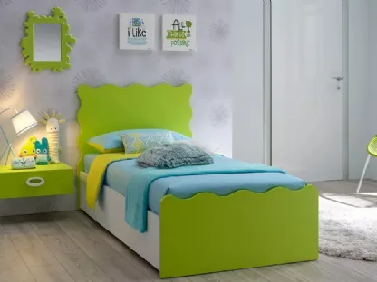 Letto singolo con testiera e pediera sagomate in laccato e melaminico SC109 di Moretti Compact