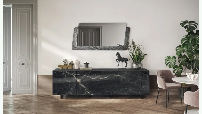 Madia Sideboard 04 in finitura marmo nero di Scavolini
