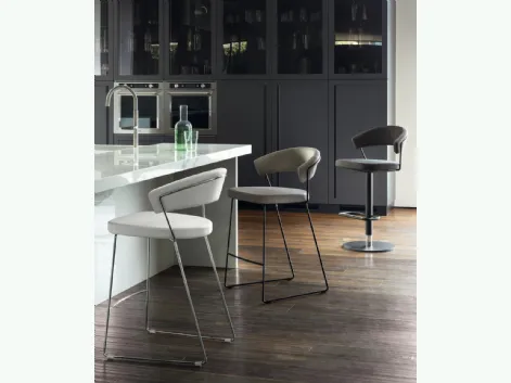 Sgabello Great in pelle di Scavolini