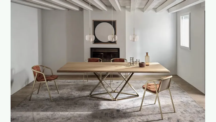 Sedia Ines in acciaio con rivestimento in tessuto di Bontempi