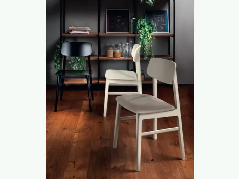 Sedia Nouvelle in massello di faggio di Scavolini