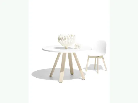 Tavolo rotondo in laminato bianco e base in legno di faggio sbiancato Stecco di Connubia