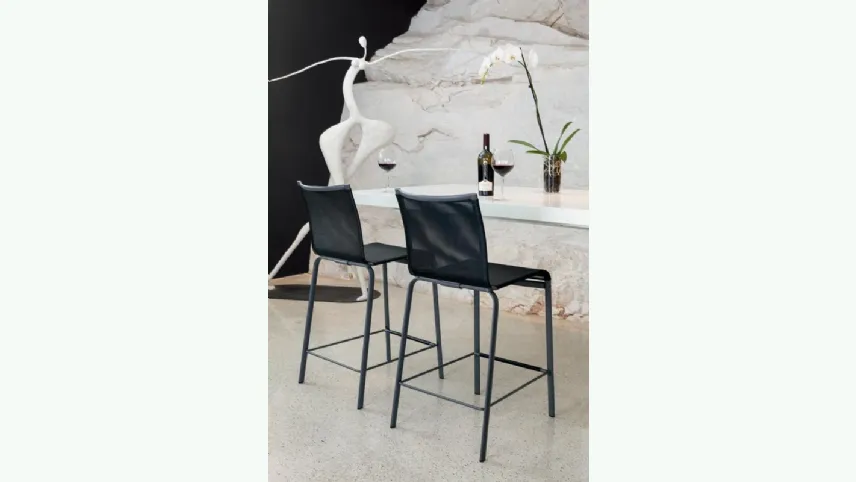 Sgabello da giardino Net SG Outdoor con seduta in Texplast e struttura in acciaio laccato di Bontempi